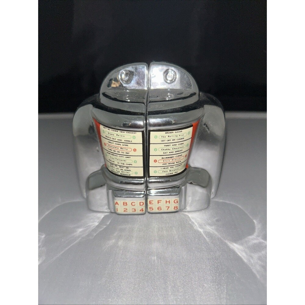 Vandor Jukebox SALT & PEPPER SHAKERS 3.5” 1992 Made In Taiwan Ceramic